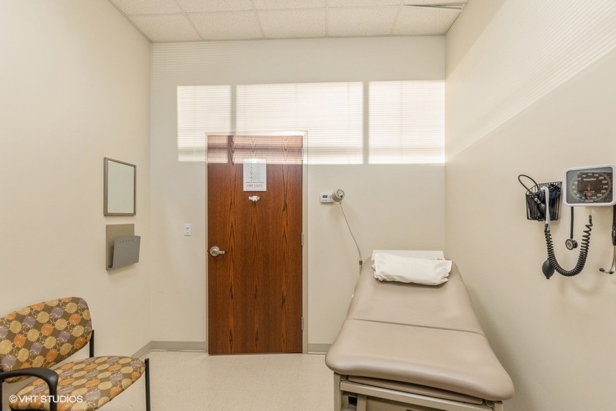 Urbandale Exam Room