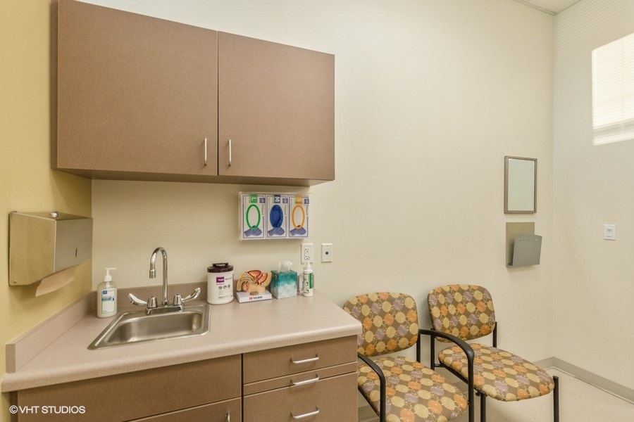 Urbandale Exam Room