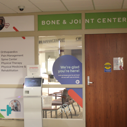 The Iowa Clinic West Des Moines Bone & Joint front desk