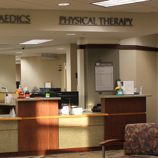 The Iowa Clinic West Des Moines Physical Therapy front desk